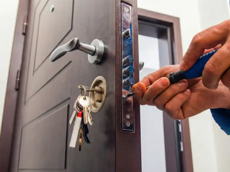 Porta blindada em Ipatinga – instalação e manutenção