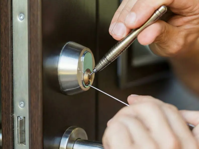 Instalação de fechadura eletrônica em Ipatinga